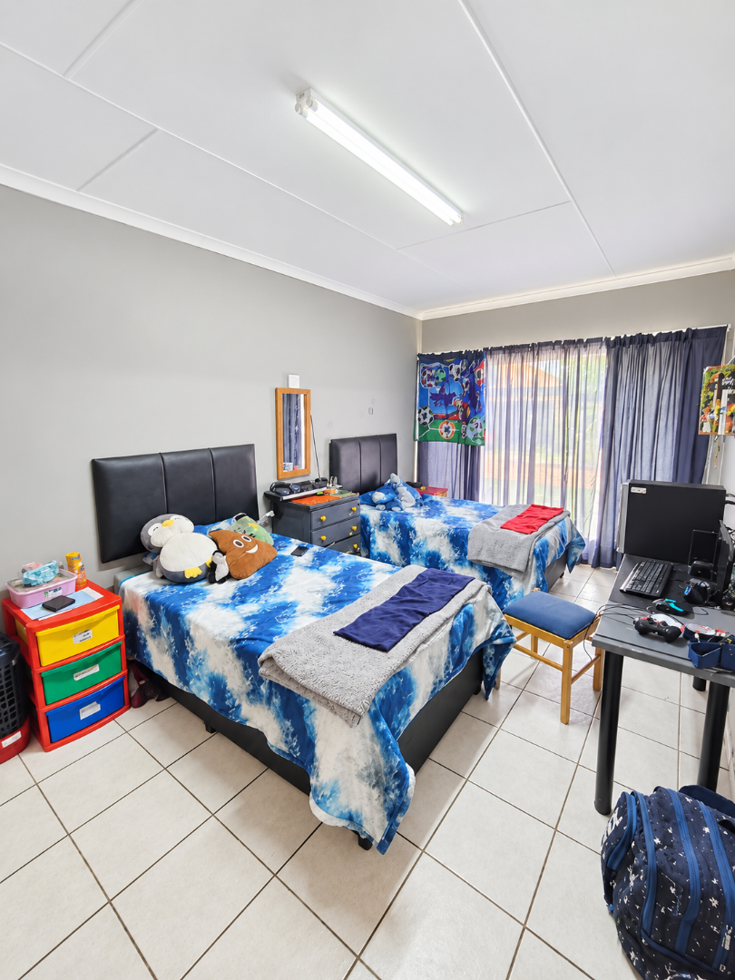 3 Bedroom Property for Sale in Songloed North West